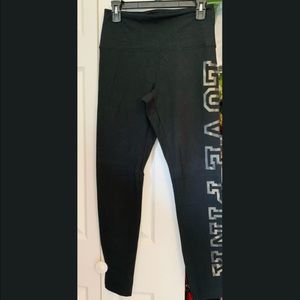 vs pink black camo leggings